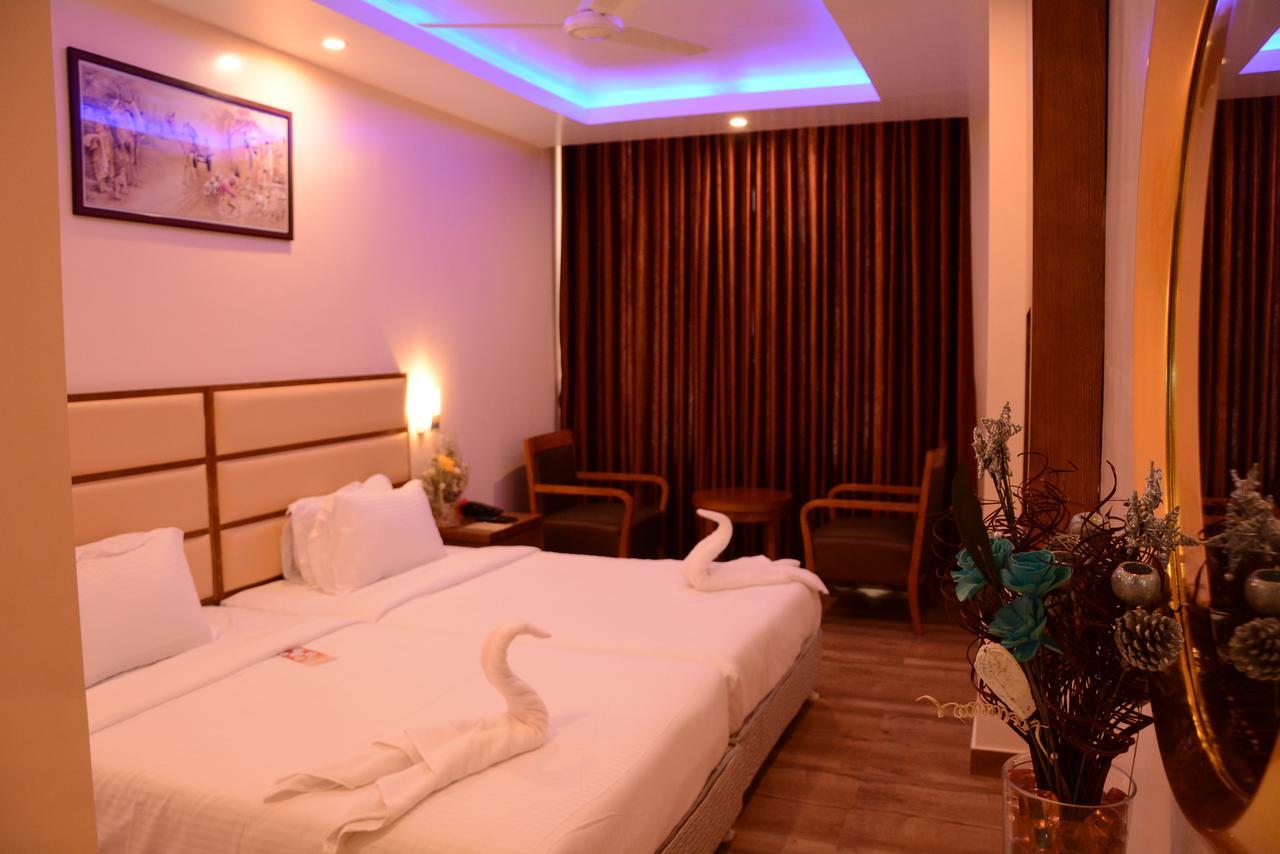 Kani Residency Hotel Tuticorin Exterior photo